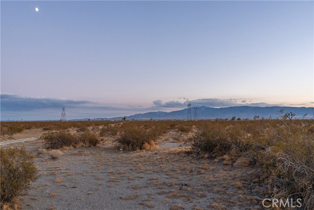 3 Sandstone Rd, Phelan CA: https://media.crmls.org/medias/1b66388f-7e98-4db1-8e39-58d20bef7d3f.jpg
