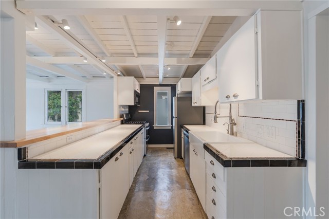 Detail Gallery Image 8 of 48 For 410 Carroll Canal, Venice,  CA 90291 - 3 Beds | 2 Baths