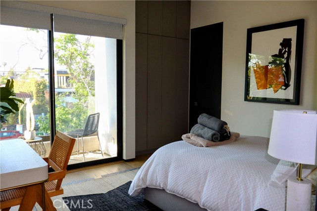 6430 Drexel AVE, Los Angeles CA: https://media.crmls.org/medias/1b66fcd8-a2ea-42a8-8deb-77e62646c5c6.jpg