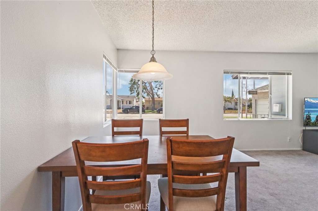 MLS #OC25176543 img 11