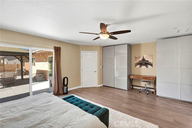 Detail Gallery Image 15 of 43 For 18125 Catalpa, Hesperia,  CA 92345 - 4 Beds | 2 Baths