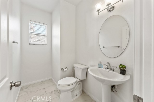 15242 Washington, Lake Elsinore CA: https://media.crmls.org/medias/1b6881a1-2edb-4e4e-8564-2c3cd51cac3c.jpg
