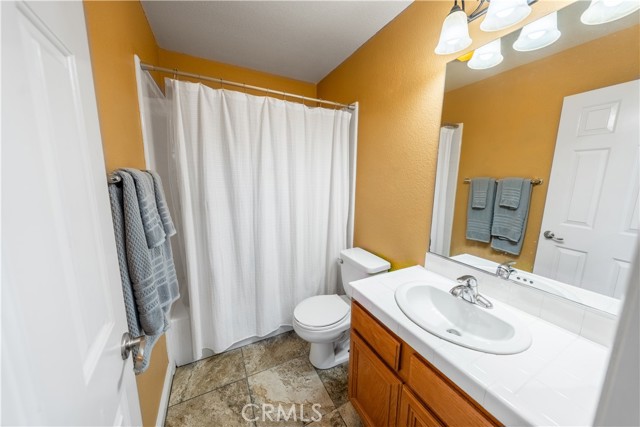 31465 Inverness Court, Temecula CA: https://media.crmls.org/medias/1b68cb43-5afc-411c-85a0-4176fc3dee10.jpg