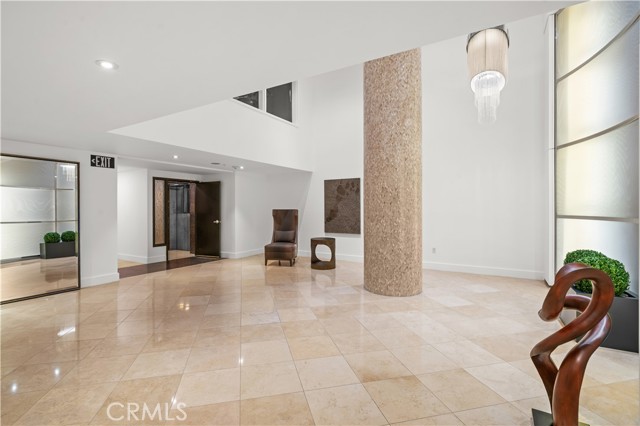 3141 Michelson Drive, Irvine CA: https://media.crmls.org/medias/1b699733-e78f-4d2a-a004-6d9289a7909a.jpg