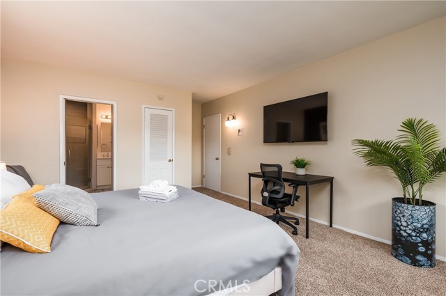 Detail Gallery Image 4 of 41 For 2328 E Vine, West Covina,  CA 91791 - 4 Beds | 3 Baths