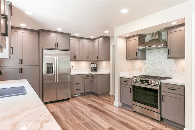 Detail Gallery Image 10 of 38 For 1078 Sandalwood Dr, Lake Arrowhead,  CA 02352 - 3 Beds | 2 Baths