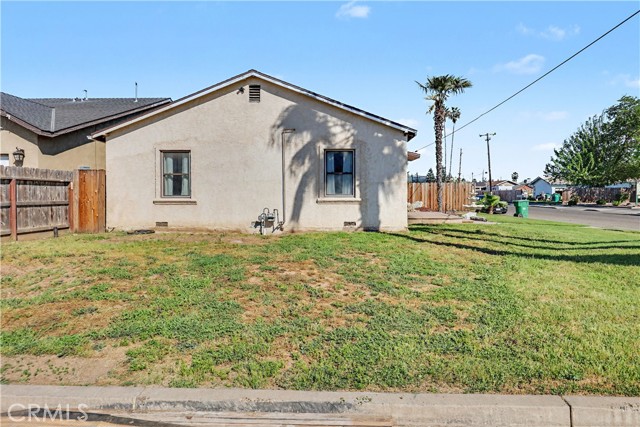 Detail Gallery Image 5 of 45 For 2360 Fir Ave, Merced,  CA 95348 - 3 Beds | 2 Baths