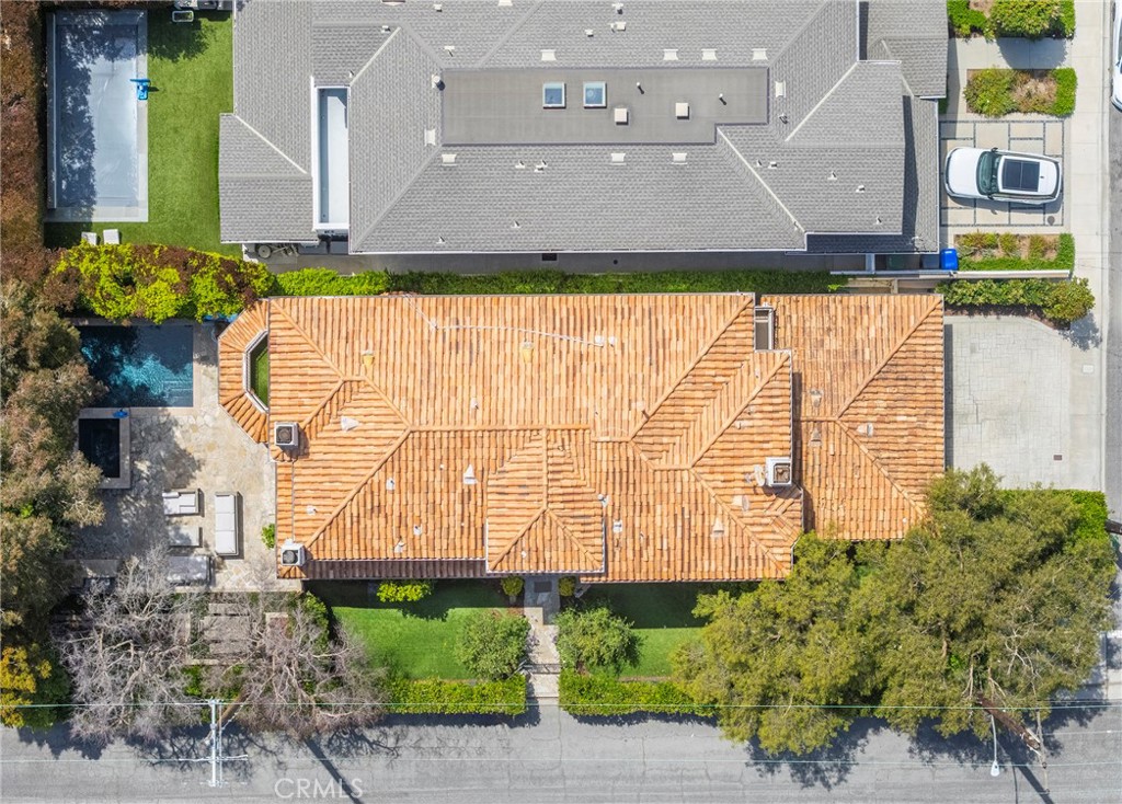 https://media.crmls.org/medias/1b6b5add-5b30-45c5-b2da-af9c8dc4bb98.jpg?preset=X-Large