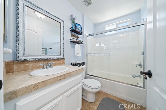 Detail Gallery Image 24 of 35 For 16741 Tim Ln, Van Nuys,  CA 91406 - 4 Beds | 3 Baths