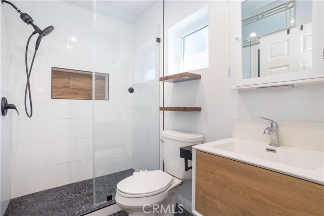 24302 Vista Ridge Drive, Valencia CA: https://media.crmls.org/medias/1b6b9a44-0ab3-4312-9c89-2b84a01a565f.jpg