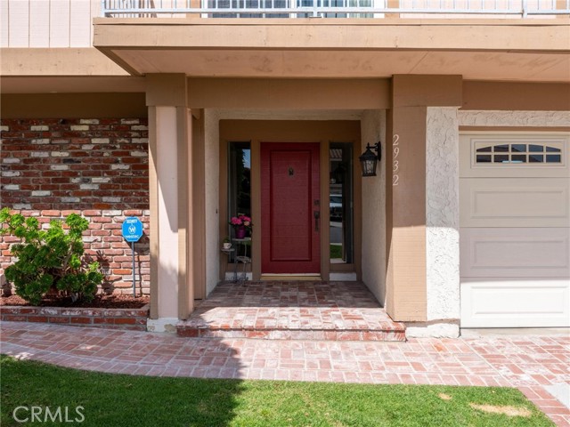 Image 2 of 42 For 2932 Oakwood Lane