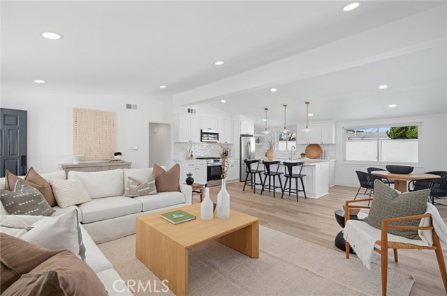 Detail Gallery Image 13 of 24 For 2355 Rutgers Dr, Costa Mesa,  CA 92626 - 4 Beds | 2 Baths