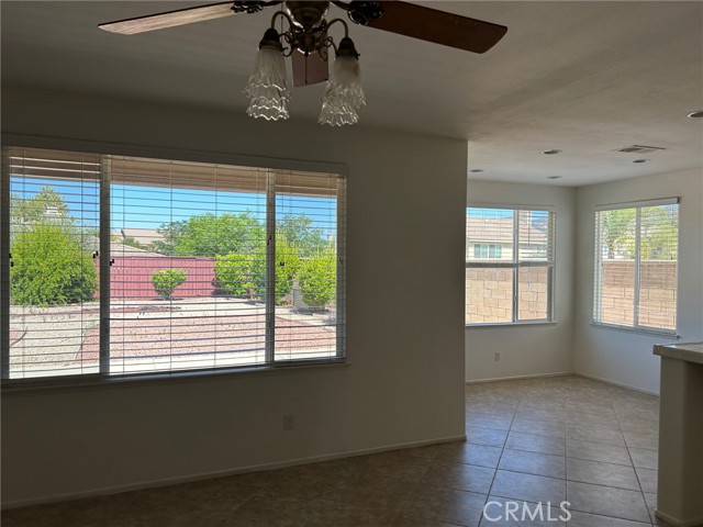 Detail Gallery Image 8 of 31 For 35921 Camelot Cir, Wildomar,  CA 92595 - 4 Beds | 2/1 Baths