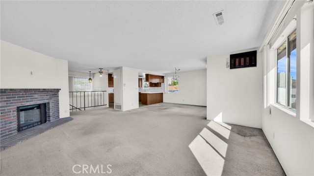 824 W 6th Street, San Pedro CA: https://media.crmls.org/medias/1b6d87d3-85e1-4463-bc1b-9bdcd34267cb.jpg