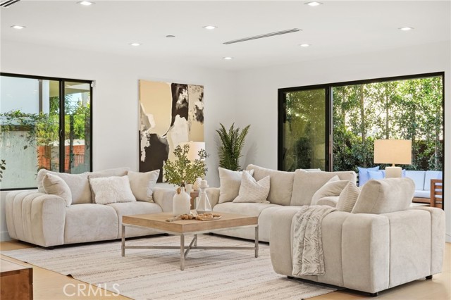 Image 5 of 46 For 15609 Huston Street