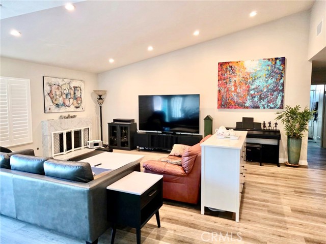 Detail Gallery Image 5 of 23 For 1133 Avenida Del Corto, Fullerton,  CA 92833 - 3 Beds | 2 Baths