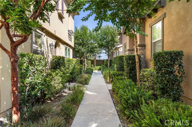 92 Majeza Court, Rancho Mission Viejo CA: https://media.crmls.org/medias/1b6e7c3a-3650-45d0-bd80-b736dc4916b4.jpg