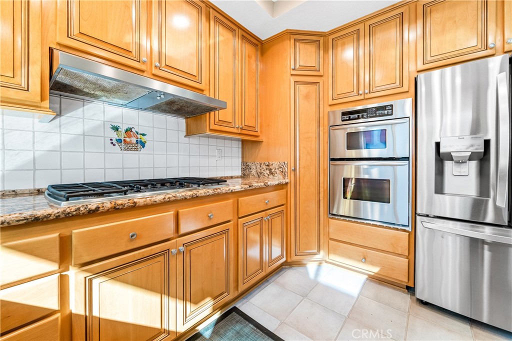 MLS #OC25270158 image #17