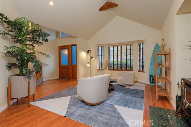 1022 Sir William Court, Chico CA: https://media.crmls.org/medias/1b6f1c67-3862-4f9d-87ac-e7875b9b2d2e.jpg