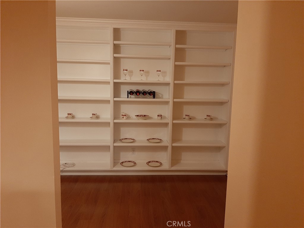 https://media.crmls.org/medias/1b703826-ae5e-43fd-9379-76417461ee53.jpg?preset=X-Large