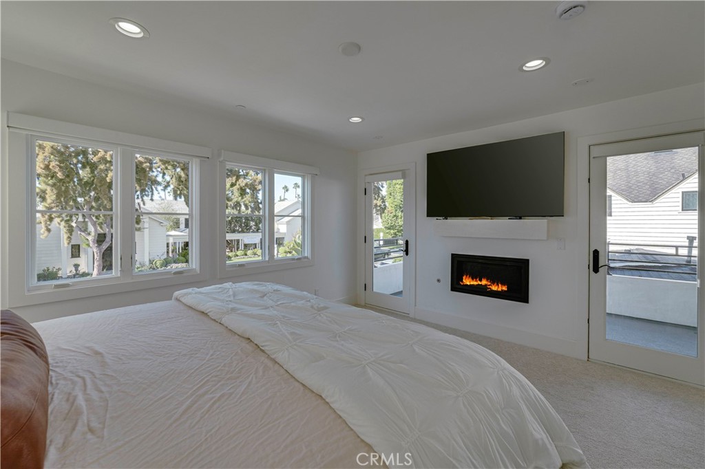 MLS #OC25248780 image #24