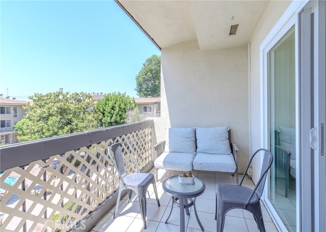 Detail Gallery Image 7 of 27 For 12200 Montecito Rd #D320,  Seal Beach,  CA 90740 - 1 Beds | 1 Baths