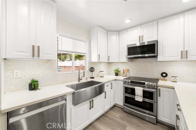 6019 Greentop Street, Lakewood CA: https://media.crmls.org/medias/1b708d17-a5e5-4587-93f7-b51ad374d1af.jpg