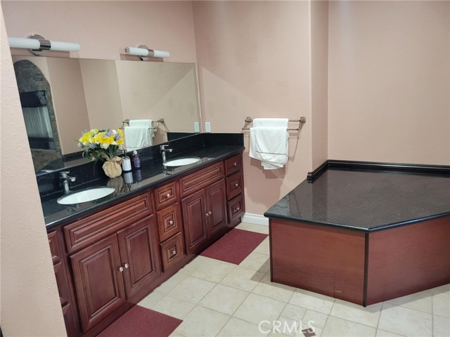 Detail Gallery Image 20 of 25 For 3110 W Avenue M15, Lancaster,  CA 93536 - 7 Beds | 4 Baths