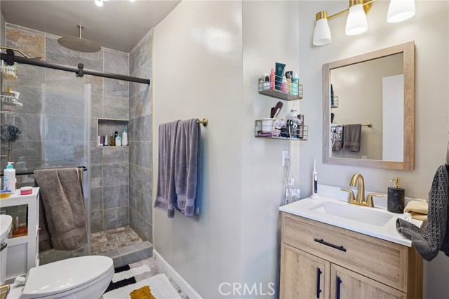 Detail Gallery Image 12 of 44 For 2305 Silver Ridge Ave, Los Angeles,  CA 90039 - 6 Beds | 6 Baths