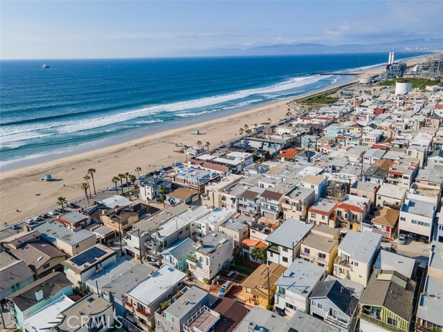 200 40th Street, Manhattan Beach, California 90266, 4 Bedrooms Bedrooms, ,4 BathroomsBathrooms,Residential,Sold,40th,SB22010624