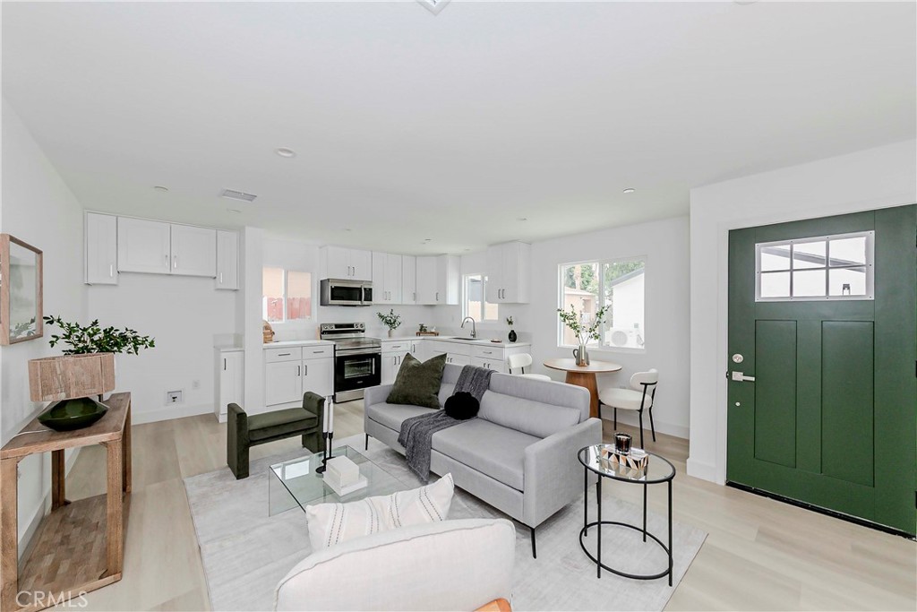 MLS #DW25224118 image #8