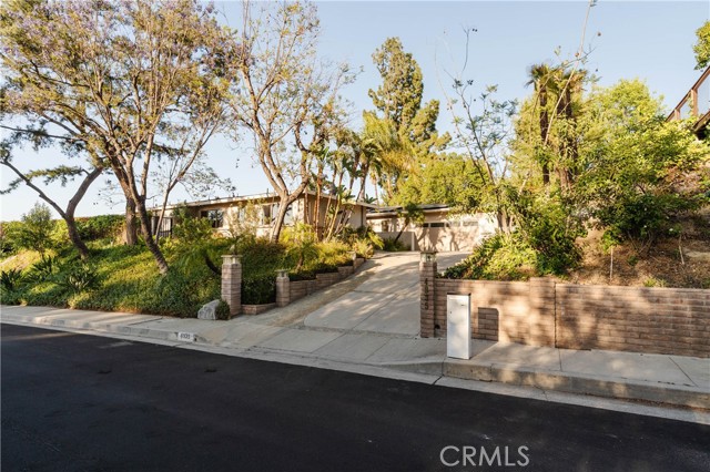 4935 Calvin Avenue, Tarzana CA: https://media.crmls.org/medias/1b729e63-ae27-4214-8482-bf4db8e69541.jpg