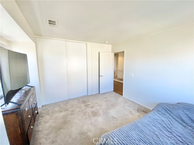 Detail Gallery Image 17 of 26 For 16926 Grand Triassic Ln, Victorville,  CA 92394 - 3 Beds | 2/1 Baths