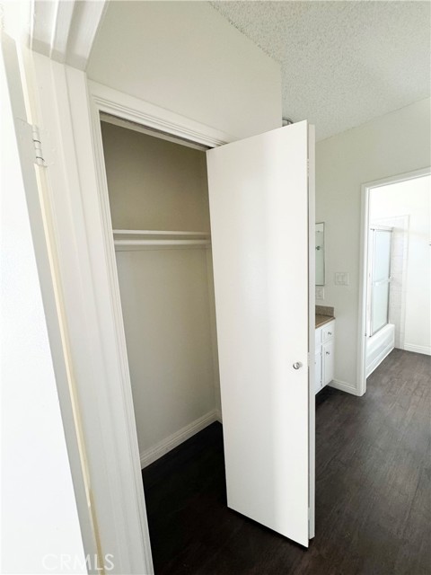 Detail Gallery Image 8 of 17 For 3649 Emerald St #111,  Torrance,  CA 90503 - 1 Beds | 1 Baths