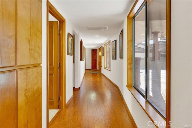 Detail Gallery Image 42 of 73 For 1146 Sandhurst Ln, La Verne,  CA 91750 - 6 Beds | 4 Baths