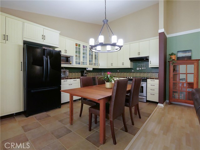 633 Prospect Avenue, Redondo Beach, California 90277, 2 Bedrooms Bedrooms, ,2 BathroomsBathrooms,Residential,Sold,Prospect,SB22126675