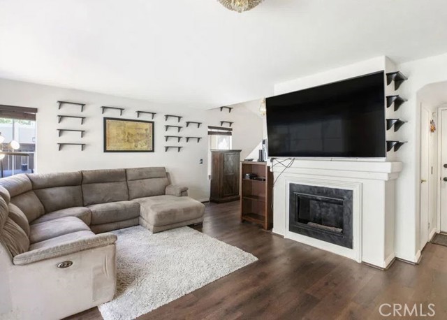 Detail Gallery Image 3 of 43 For 25323 Bayside Pl, Harbor City,  CA 90710 - 3 Beds | 2/1 Baths