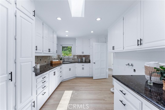1929 Dorothea Road, La Habra Heights CA: https://media.crmls.org/medias/1b75f811-4113-4d01-ba88-aa777aabe83c.jpg