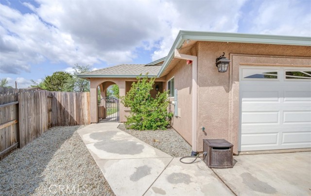 Detail Gallery Image 32 of 34 For 969 August Way, Redding,  CA 96003 - 3 Beds | 2 Baths