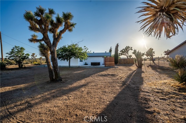 Detail Gallery Image 4 of 59 For 4591 Avalon Ave, Yucca Valley,  CA 92284 - 2 Beds | 1 Baths