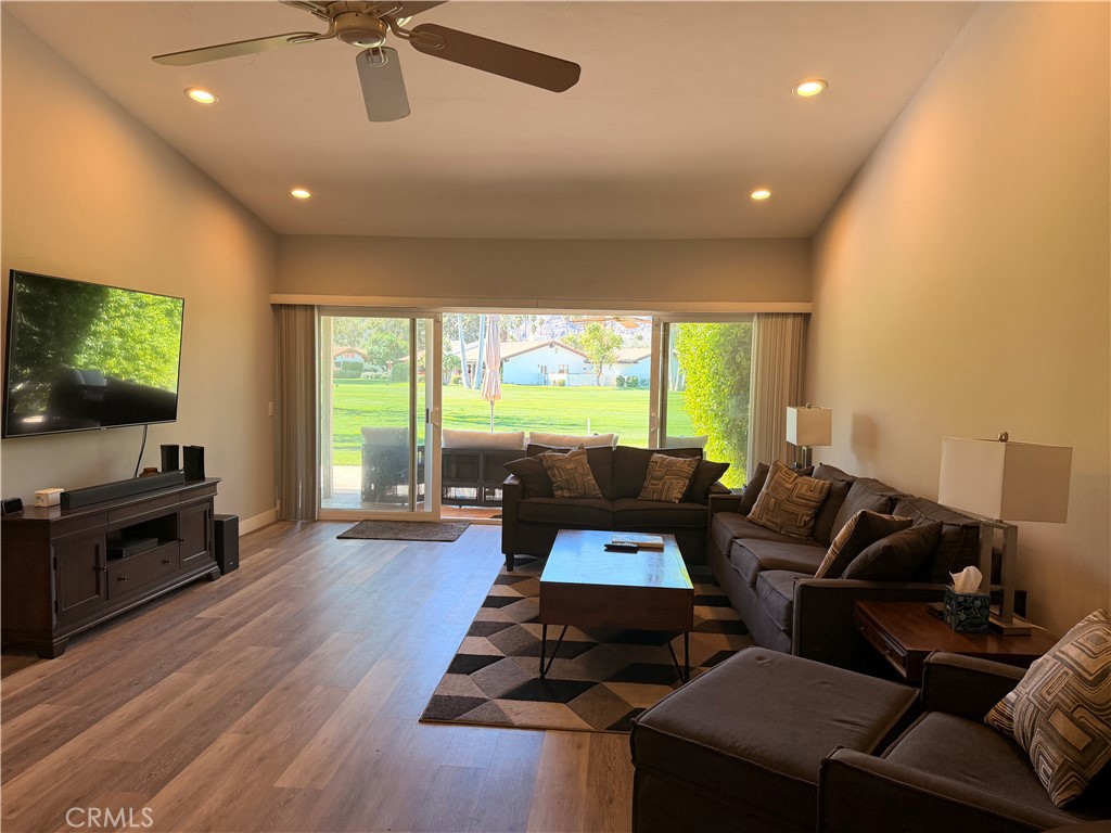 MLS #OC25115151 image #9