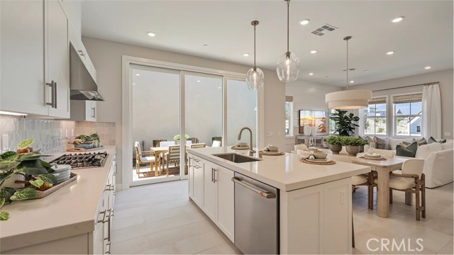 Detail Gallery Image 2 of 24 For 27448 Shining Willow Ln, Valencia,  CA 91381 - 3 Beds | 2/1 Baths