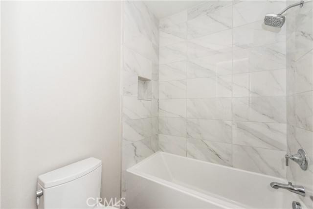 Detail Gallery Image 21 of 29 For 201 Evaroad, Irvine,  CA 92602 - 4 Beds | 3 Baths