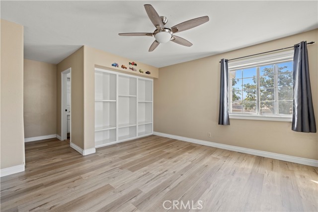 25815 Dickens Court, Stevenson Ranch CA: https://media.crmls.org/medias/1b79b9e1-5f0f-4b6f-ad89-e45fc33093f9.jpg