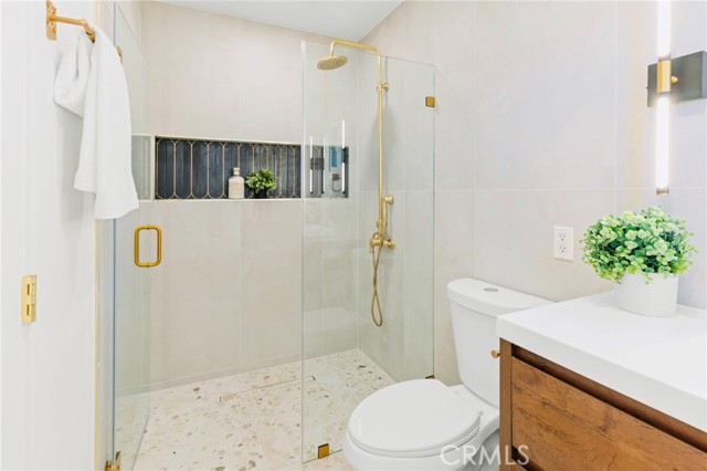 Detail Gallery Image 32 of 69 For 17698 Locust St, Fountain Valley,  CA 92708 - 7 Beds | 6 Baths