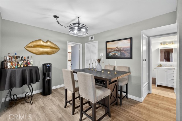 Detail Gallery Image 9 of 33 For 7306 Quill Dr #172,  Downey,  CA 90242 - 2 Beds | 2 Baths
