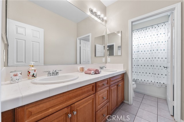 42639 Biscay, Lancaster CA: https://media.crmls.org/medias/1b7ad54a-82a5-4cee-b1d9-ea54e9acb498.jpg