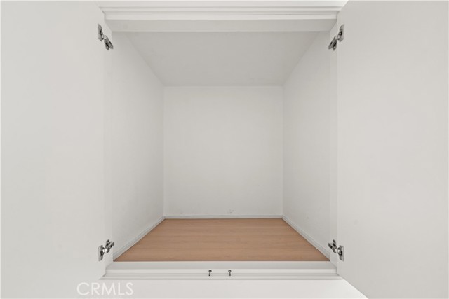 Detail Gallery Image 32 of 49 For 7010 a Lennox Ave a,  Van Nuys,  CA 91405 - 4 Beds | 2 Baths