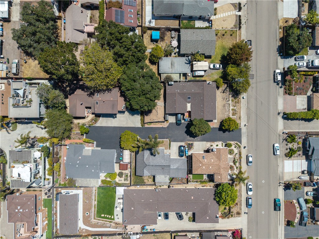 https://media.crmls.org/medias/1b7bb660-ff58-4763-863d-47ad37dbc203.jpg?preset=X-Large