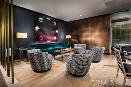 1050 S Grand Avenue, Los Angeles CA: https://media.crmls.org/medias/1b7c6870-8efe-4c4a-9e02-57f4cc6319ba.jpg
